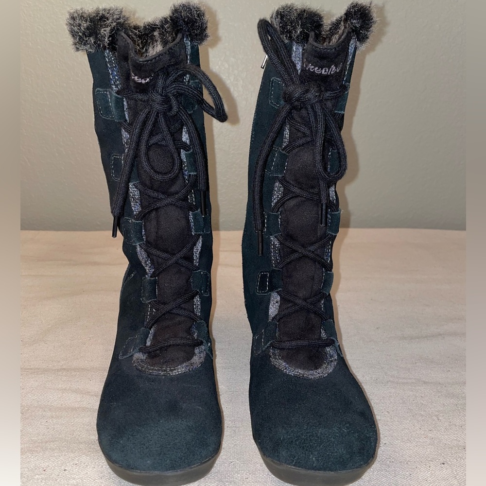 Skechers Women's Black Suede Lace Up Faux Fur boots